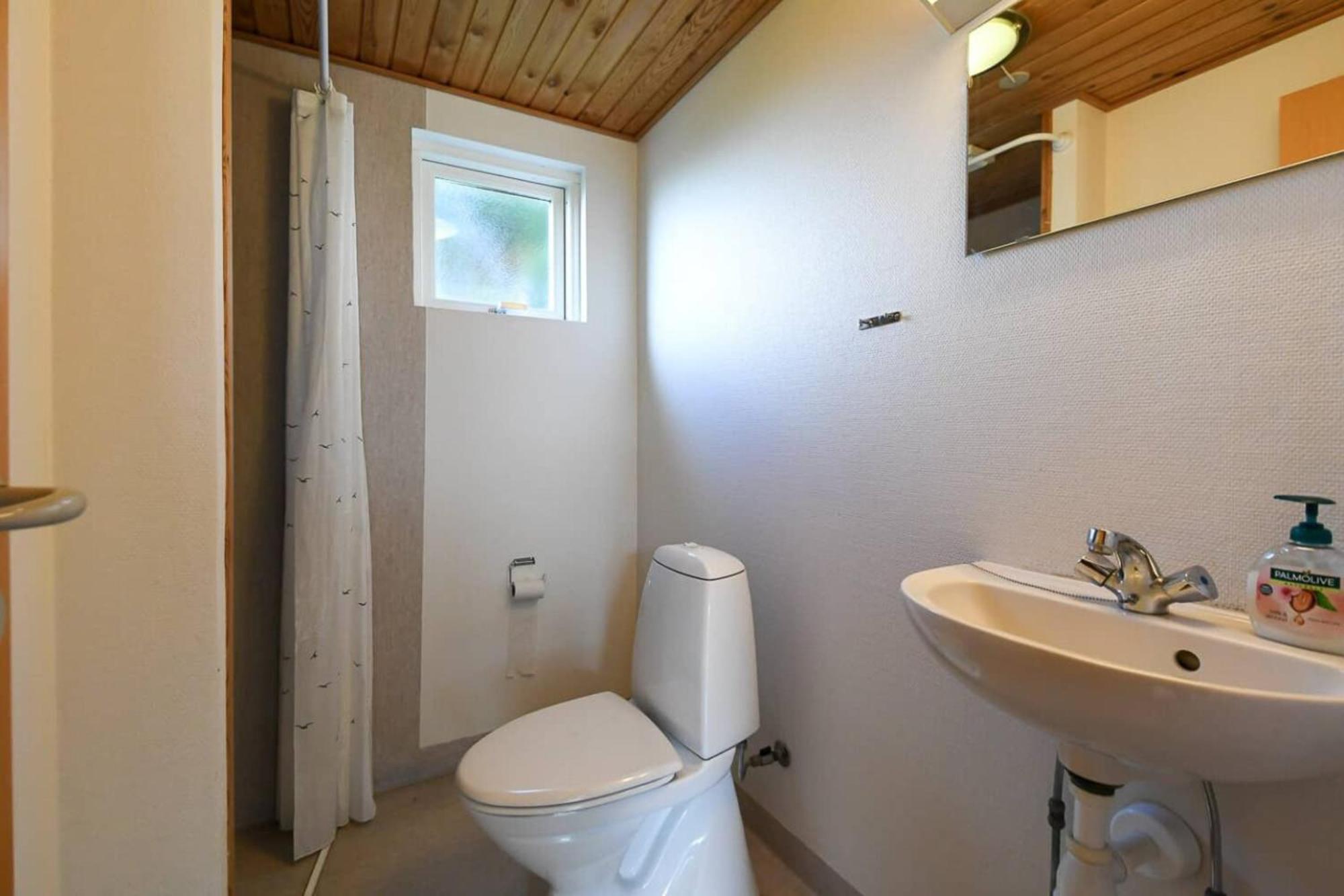 First Camp Skovlund Camping & Cottages Båring Quarto foto